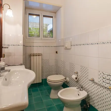 Apartamento Guesthost - San Pietro Cozy With Terrace! Roma