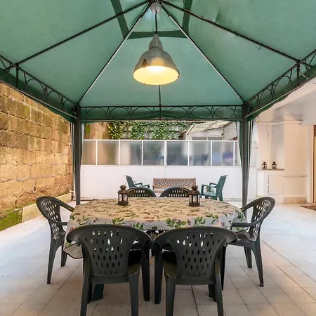Apartamento Guesthost - San Pietro Cozy With Terrace! Roma